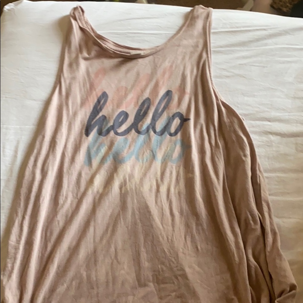 Flowy tank